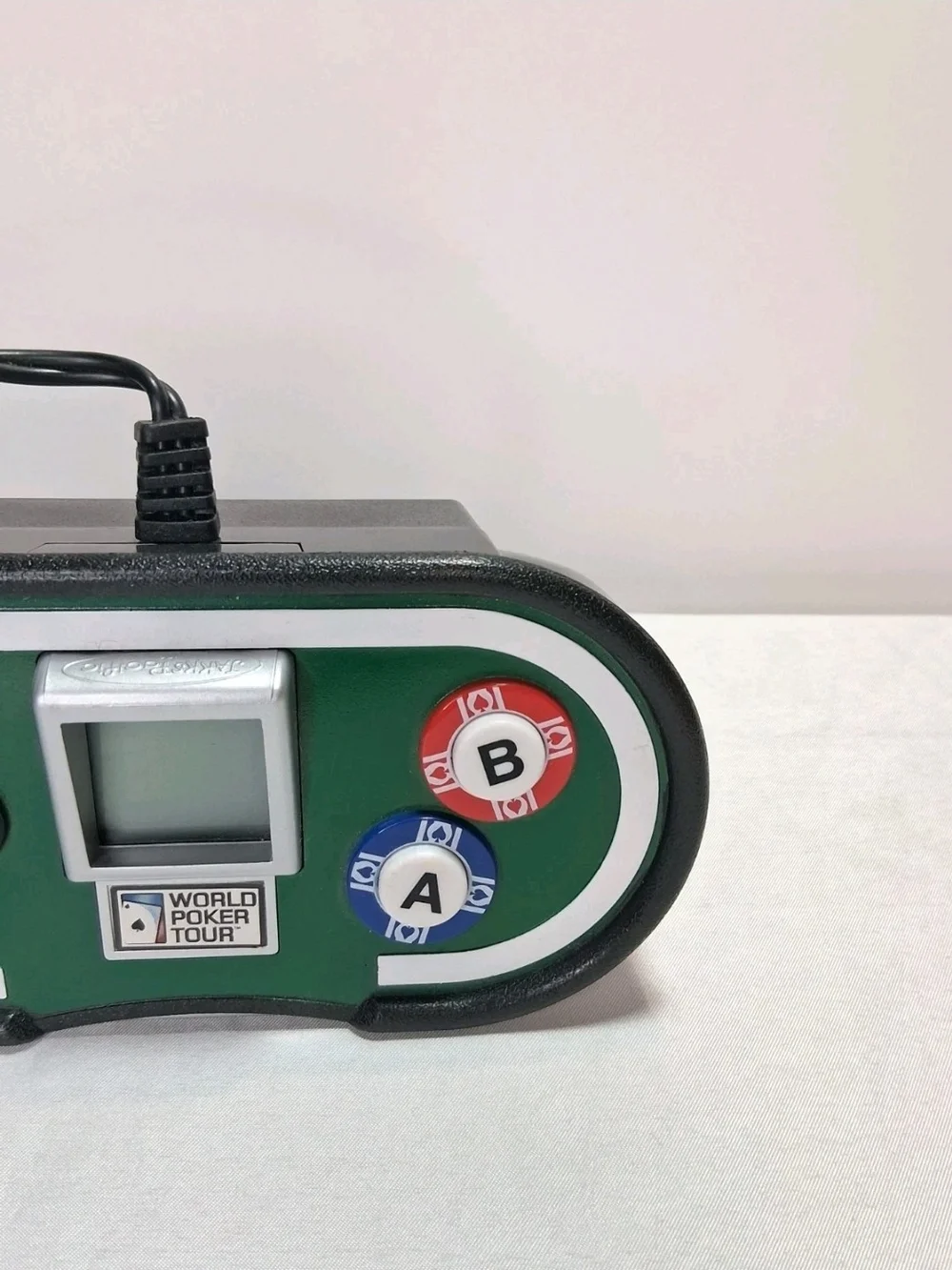 WORLD POKER TOUR JAKKS TV GAMES HANDHELD POKER PLAYING CONSOLE FOR TV